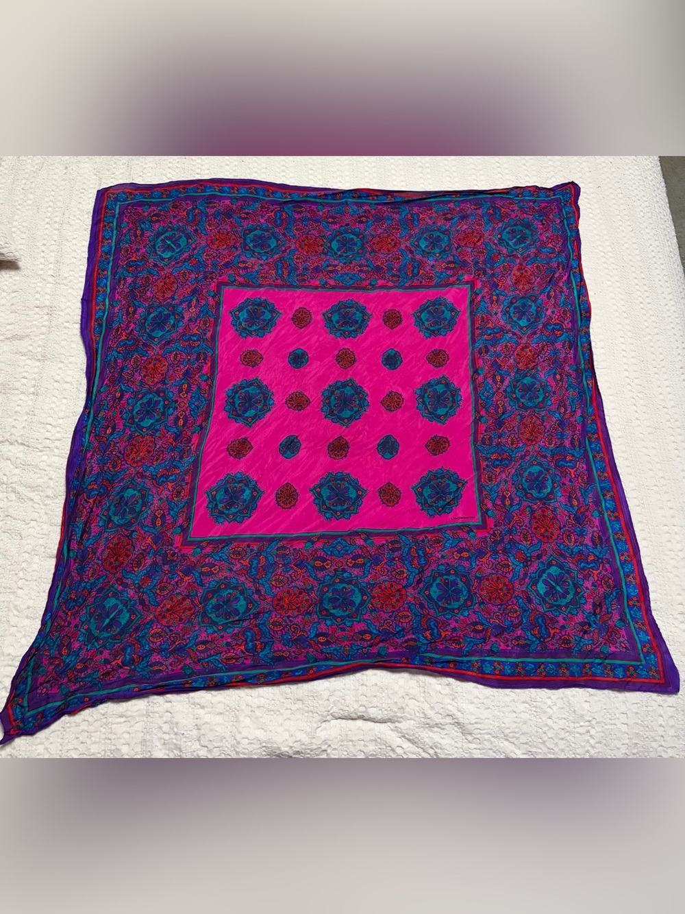 Liz Claiborne vibrant scarf